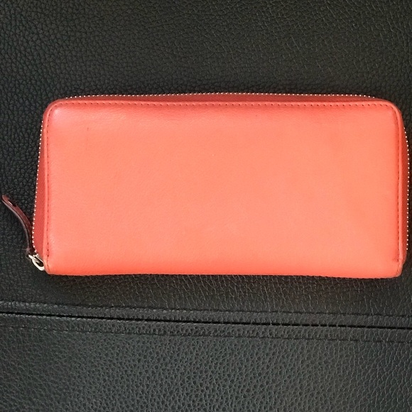 Coach Ashley “Tea Rose” zip around wallet - Picture 2 of 3